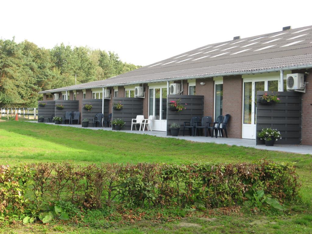 Rustpunt Groote Heide Bed & Breakfast Heeze Exterior photo
